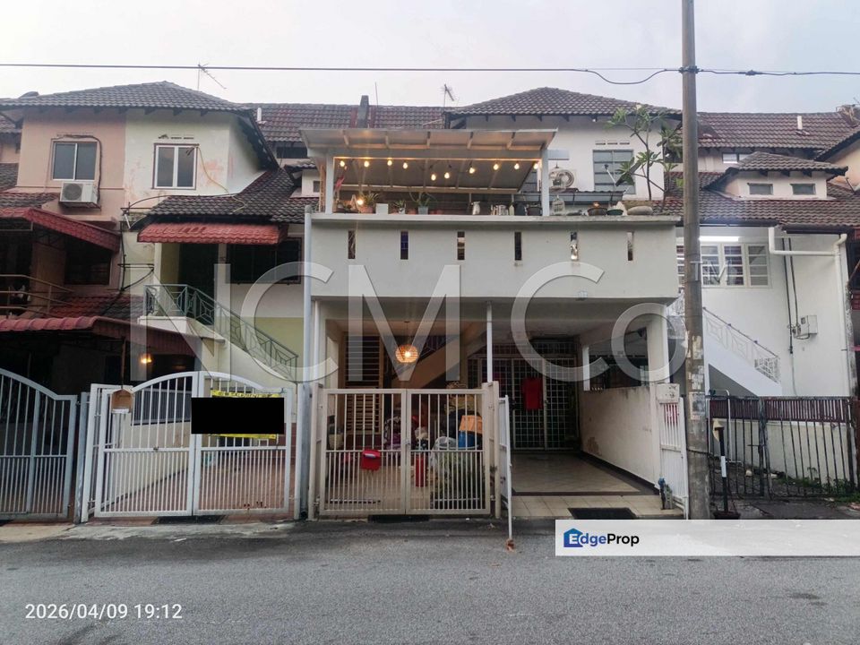 [Within short drive to Sunway Velocity Mall & IKEA Cheras] Town House [ Easy commute to Kuala Lumpur & Cheras ], Kuala Lumpur, 