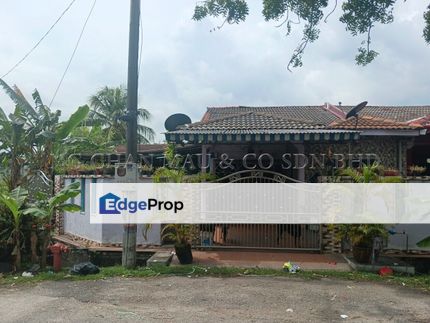 1 Storey Terrace House with Extra Land, Selangor, Klang