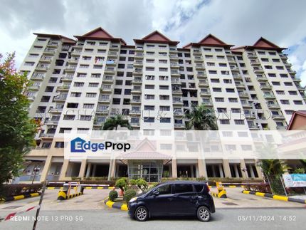 [High Floor Unit; Balcony Overlooking the Swimming Pool] Apartment [6 min to Kajang 2 KTM Station], Selangor, Kajang