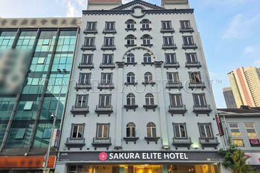 [3-Star Hotel Building with High Occupancy] Freehold Hotel Building [Centre of Jalan Bukit Bintang/ Jalan Alor/ Petaling Street]