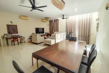 [Duplex unit] Condominium [10 min to AEON Big & Subang Parade]