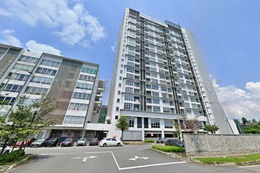 [ROI up to 6%] Service Apartment [4 min to AEON Mall Cheras Selatan & Econsave Balakong]