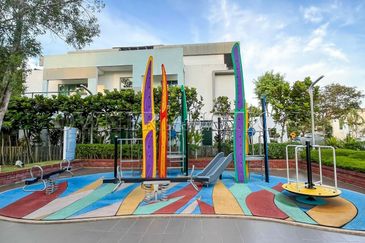 [Gated & Guarded community] 2 Storey Linked Villa [Direct access via new SEG Interchange (Putrajaya Link)]