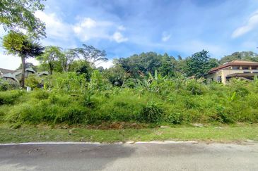 [Exclusive end lot unit] Residential Land [10 min to Central i-City]