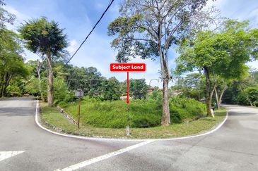 [Exclusive end lot unit] Residential Land [10 min to Central i-City]