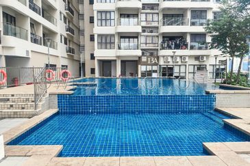 [High Floor Unit; ROI up to 5%] Service Apartment [Bordering to Singapore; 3 min walk to Lido Beach Country Garden]