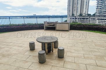 [High Floor Unit; ROI up to 5%] Service Apartment [Bordering to Singapore; 3 min walk to Lido Beach Country Garden]