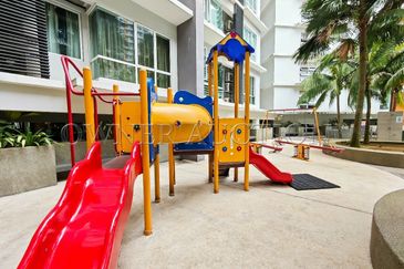 [Mid-density serviced residence with modern facilities] Tiara Mutiara Service Apartment [7 min to KTM Petaling Station]