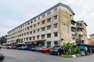 [6 min to AEON Mall Rawang] Pangsapuri Dahlia [Effortlessly accessible via Jalan Desa Utama]