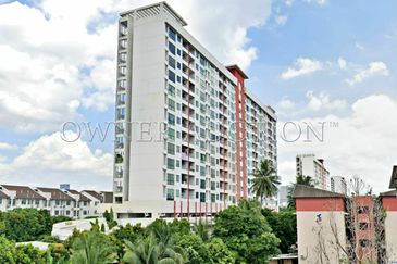 [Walking distance to Pandan Jaya LRT Station] Apartment [5 min to AEON Mall Taman Maluri]