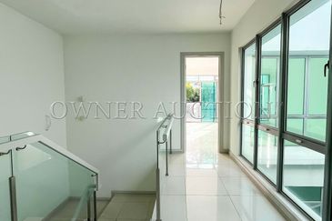 [Gated & Guarded community] 2 Storey Linked Villa [Direct access via new SEG Interchange (Putrajaya Link)]