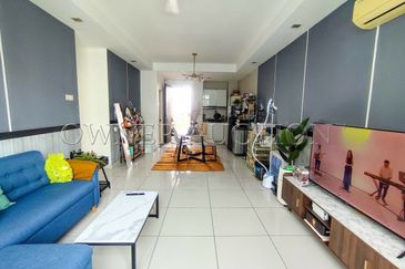 [Gated & Guarded with Multi-Tier Security] Service Apartment [Easy Link to Buses,MRT,LRT & KTM via the nearby TBS Hub]