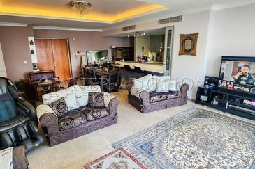 [High Floor; Low Density] Condominium [Stratgeically located in Kuala Lumpur's Golden Triangle]