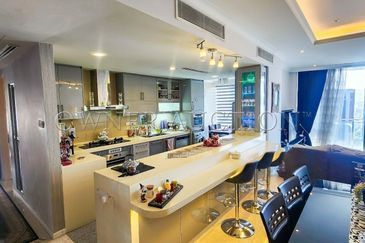 [High Floor; Low Density] Condominium [Stratgeically located in Kuala Lumpur's Golden Triangle]