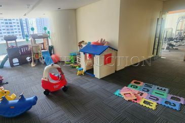 [High Floor; Low Density] Condominium [Stratgeically located in Kuala Lumpur's Golden Triangle]