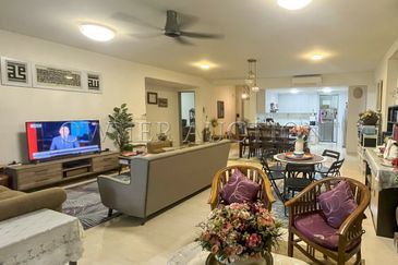 [Comes with Balcony] Condominium [2 Min to Sri Rampai LRT Station]