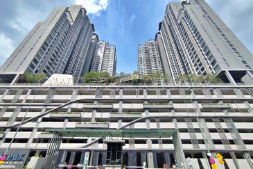 [ROI up to 5%] Service Apartment [3 min to NSK Trade City Selayang]