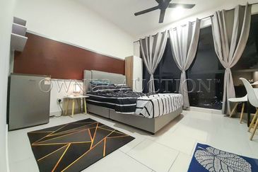[ROI up to 5%; Potential investment unit for expatriates and foreigners] Service Apartment [Located within the heart of Seri Kembangan;  5 min to SMK 