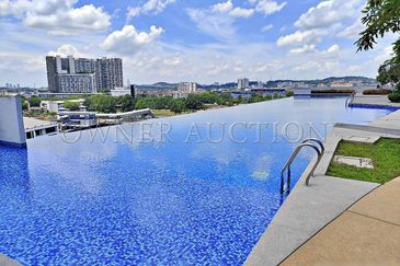 [ROI up to 5%; Potential investment unit for expatriates and foreigners] Service Apartment [Located within the heart of Seri Kembangan;  5 min to SMK 