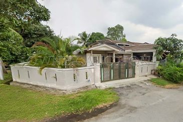 1.5 Storey Link House