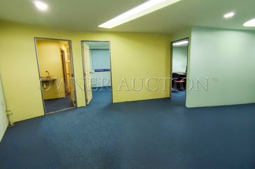 [High Visibility Location] Office with Lift [Well-connected on Jalan Puchong, Jalan Klang Lama (Old Klang Road)]