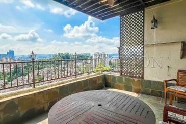 [Prime Location – Next to Bangsar] Duplex Penthouse [7 min to Bangsar LRT Station]