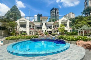 [Prime Location – Next to Bangsar] Duplex Penthouse [7 min to Bangsar LRT Station]