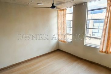 [Lively Commerical Area; Mutured Residential Area] Shop Lot [Easily Accessible Via MRR2 Highway and LDP Highway]