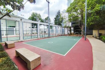 [Located in the Heart of Damansara Perdana] Service Apartment [Ideal for own Stay or Investment for Long-Term Rental or Short - Term Investment]