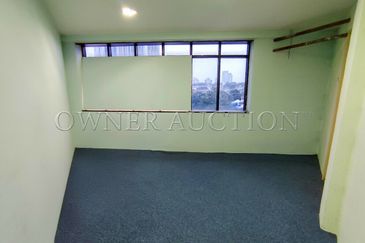 [High Visibility Location] Office with Lift [Well-connected on Jalan Puchong, Jalan Klang Lama (Old Klang Road)]