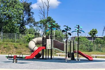 [Unoccupied Unit; 4+1 Room and 3 Bathroom] 2 Storey Terrace House [12 Min to Mydin Mall Seremban 2; 5 Min to Sendayan Merchant Square]