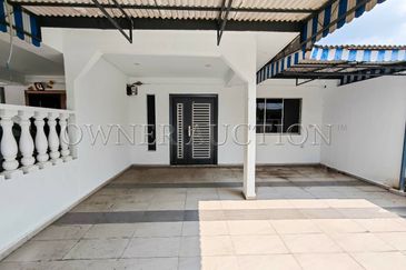[Located in Strategic and Mature Township] 1 Storey Terrace House [Surrounded by a Variety of Shops and Daily Essential]