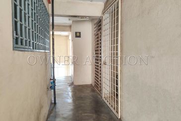 [Located in Strategic and Matured Township] Apartment [3 Min to Puchong Perdana LRT Station; 10 Min to IOI Mall Puchong]