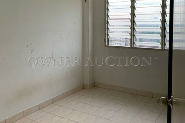 [Located in Strategic and Matured Township] Apartment [3 Min to Puchong Perdana LRT Station; 10 Min to IOI Mall Puchong]