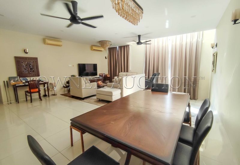 [Duplex unit] Condominium [10 min to AEON Big & Subang Parade]