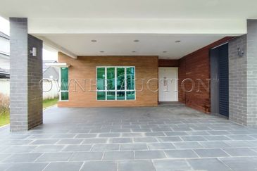 [Vacant unit; Gated & Guarded Community] 2 Storey Bungalow House [Easy access from PLUS & LEKAS Highway]