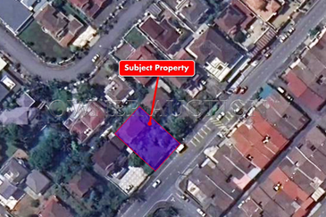 [Huge Land Area 60' x 90'] Freehold Detached House