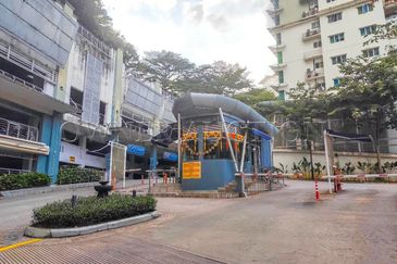 [Located in the Heart of Damansara Perdana] Service Apartment [Ideal for own Stay or Investment for Long-Term Rental or Short - Term Investment]