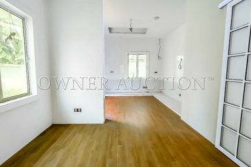 [Vacant unit; Gated & Guarded Community] 2 Storey Bungalow House [Easy access from PLUS & LEKAS Highway]