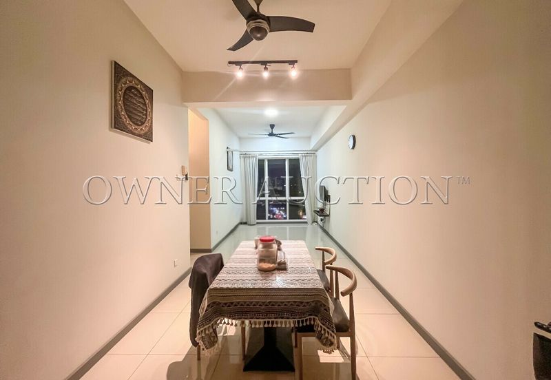 [Practical Layout] Service Apartment [Surrounded by Daily Essentials; Convenient Access to DUKE & MRR2]