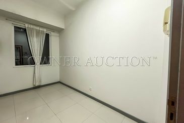 [Practical Layout] Service Apartment [Surrounded by Daily Essentials; Convenient Access to DUKE & MRR2]