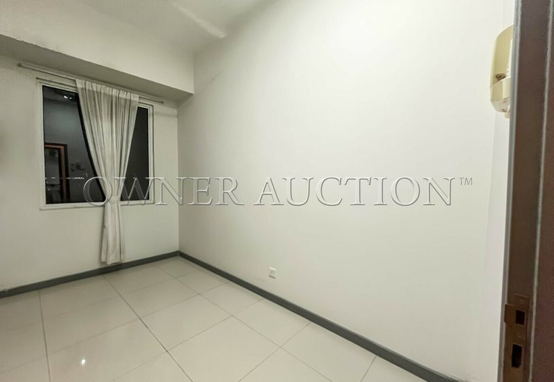 [Practical Layout] Service Apartment [Surrounded by Daily Essentials; Convenient Access to DUKE & MRR2]