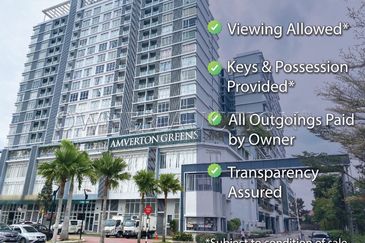 [Strategic Location] Condominium [Next to Bukit Kemuning Golf & Country Resort]