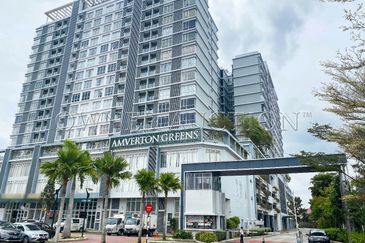 [Strategic Location] Condominium [Next to Bukit Kemuning Golf & Country Resort]