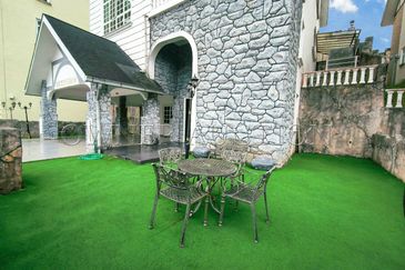 [Luxury living in a laid-back setting; Major tourist hotspot] 4 Storey Detached Bungalow [Near to tourist attraction; Next to Sultan Ahmad Shah Golf C