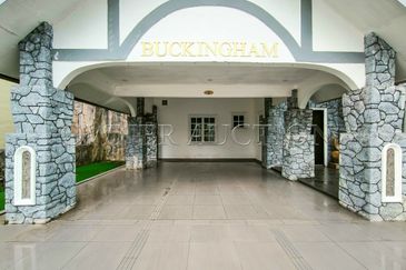 [Luxury living in a laid-back setting; Major tourist hotspot] 4 Storey Detached Bungalow [Near to tourist attraction; Next to Sultan Ahmad Shah Golf C