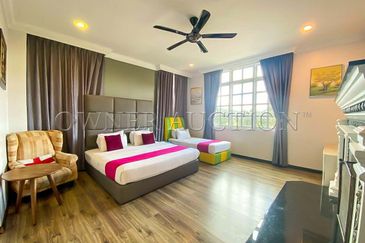 [Located in the beautiful hilly station of Cameron Highlands] 5 Storey Detached Bungalow in Smurf Inn [Near to tourist attraction; Next to Sultan Ahma