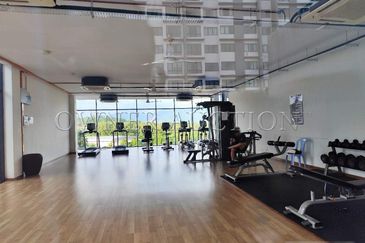 [Prime location directly behind to Shell on Jalan Semenyih] Service Apartment [2 min to Billion Shopping Centre (Semenyih)]