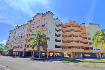 [Vacant Unit; WaterPark View] Apartment [9 min to Pantai Tanjung Biru]