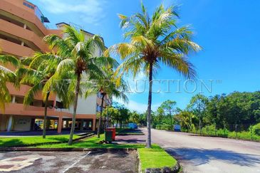 [Vacant Unit; WaterPark View] Apartment [9 min to Pantai Tanjung Biru]